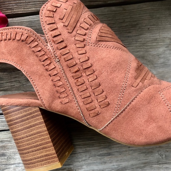 Frida peep toe bootie - Picture 7 of 8